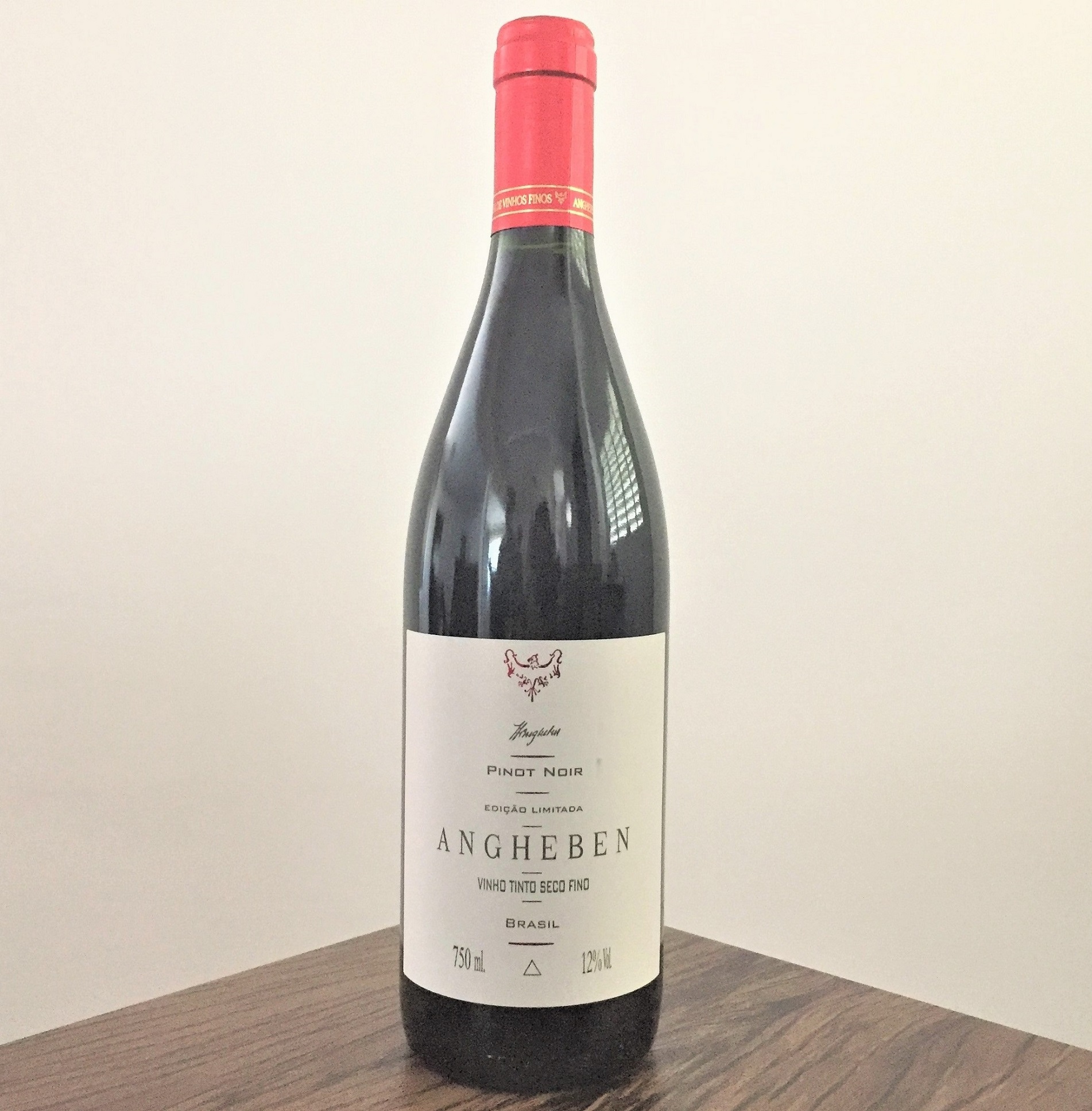 Vinho tinto Angheben Pinot Noir